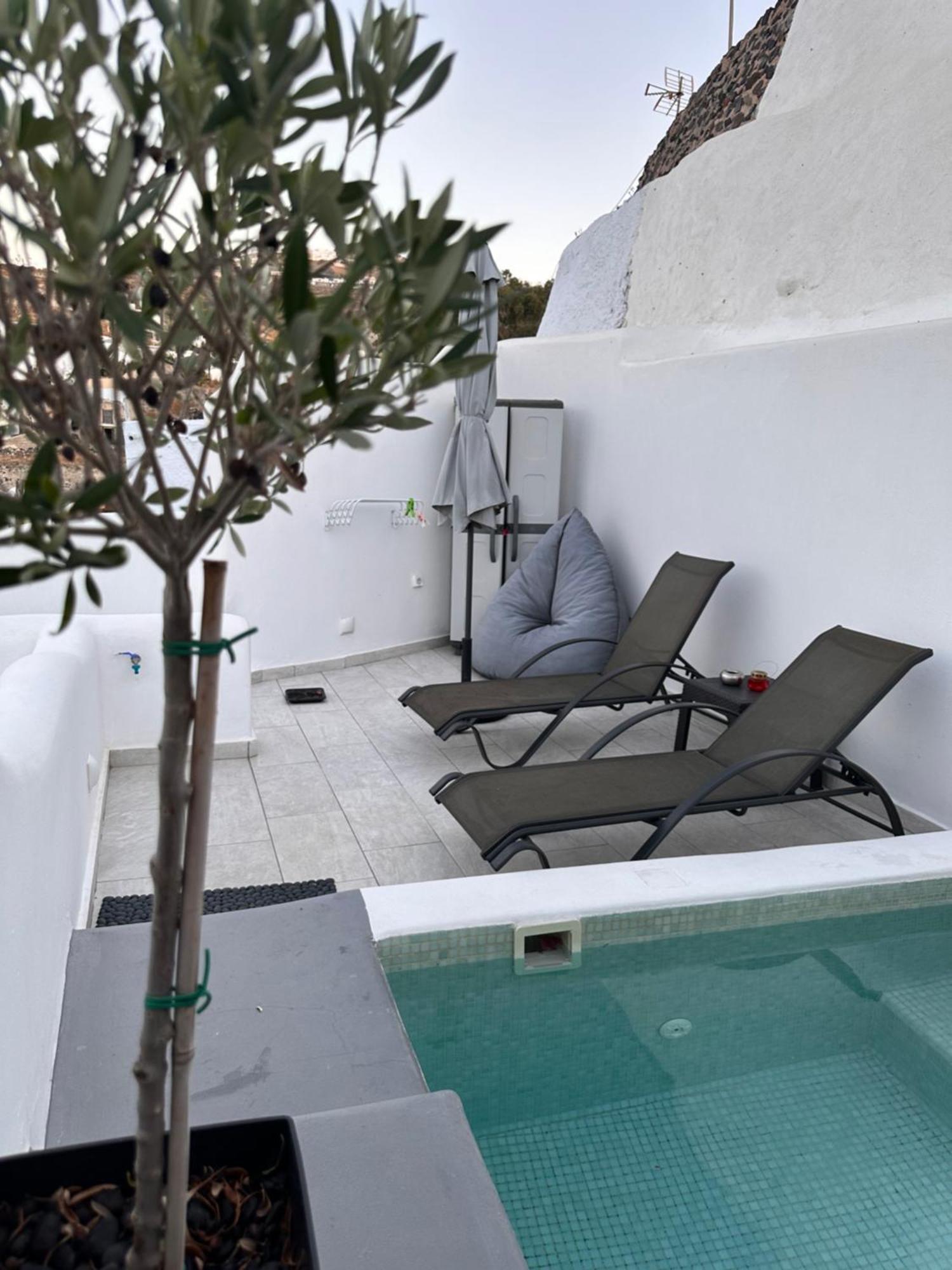 Avenoir 1Bedroom Luxury Cave Villa Vóthon 외부 사진